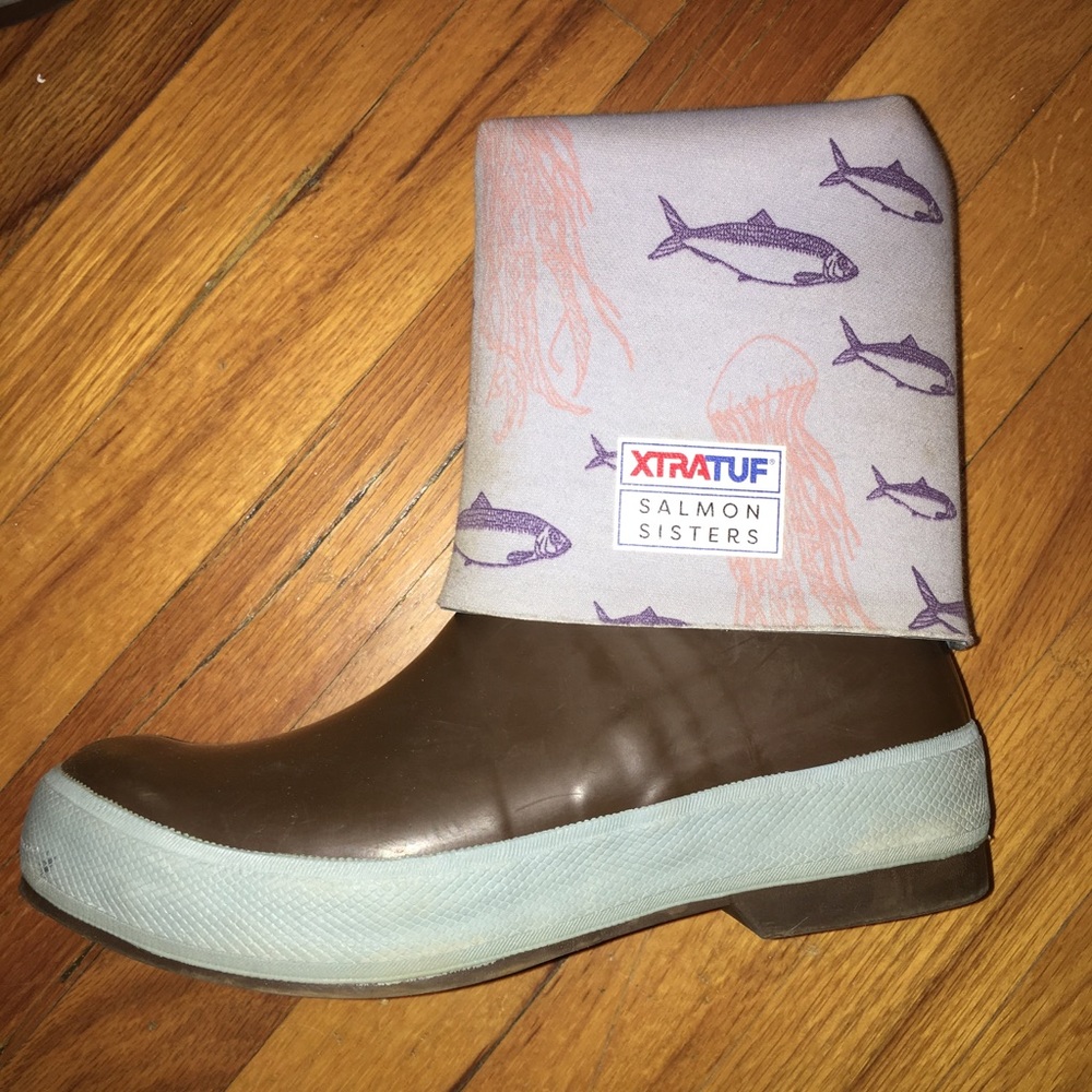 Xtratuf Salmon Sisters edition